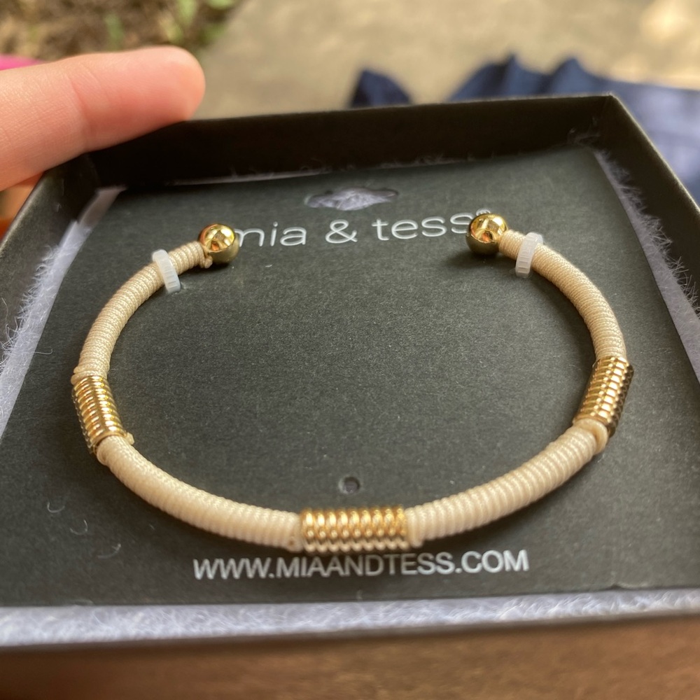 Mia & Tess cream bracelet